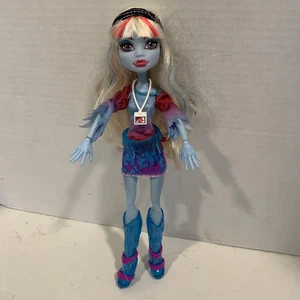 Monster High Abbey Bominable Music Festival Modepuppe - Bild 1 von 8