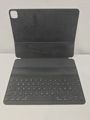 Apple Smart Keyboard Folio A2038 per iPad Pro 11" - Nero - Layout tedesco - Immagine 1 di 4