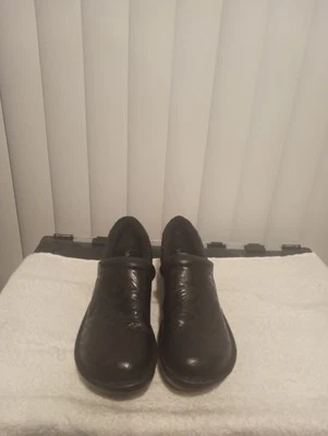 B.O.C. Zapatos zueco Is para mujer negros florales cómodos peggy talla 9,5 Foto 1 de 4