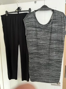 ladies black trousers size 20 Plus 2 Tops 1 Grey &1 Black - Picture 1 of 4