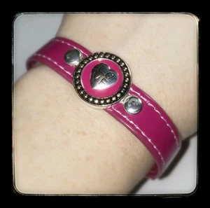 Avon Mignon Band Motiv Violett Rosa Ton Liebe Herz Armreif Armband - Bild 1 von 3