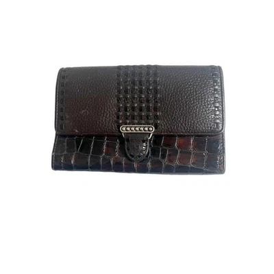 Billetera de cuero a cheques vintage Brighton marrón cocodrilo en relieve emblema frontal Foto 1 de 4
