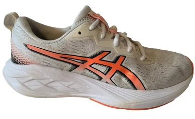 Sapatos infantis tamanho 5Y/6,5W - ASICS Novablast 4 GS 'branco nascer do sol vermelho' laranja preto - Imagem 1 de 4