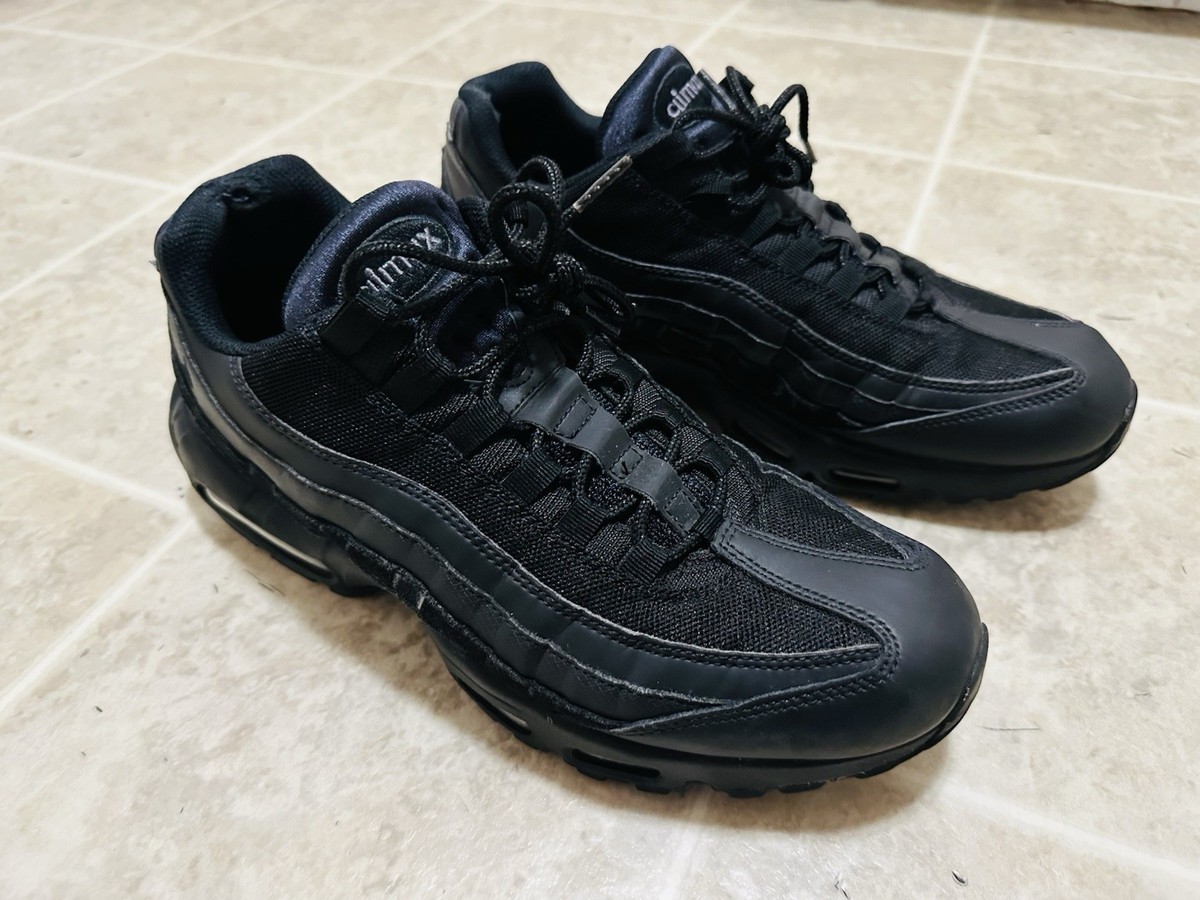 Nike Air Max 95 Essential Triple Black for Sale Nike Air Max 95 Essential Triple Black for Sale