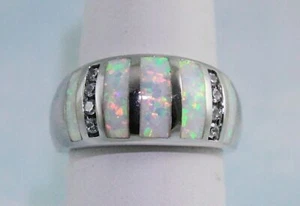 Laborgefertigter weißer Feueropal & 8 Zirkonia Ring Sterling mit/Rhodium Größe 9 - Bild 1 von 4
