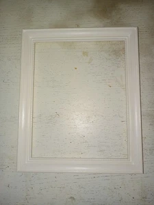 Vintage Wooden White Ornate 8x10 Picture Frame - Picture 1 of 6