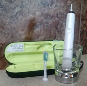 Philips Sonicare Electric Toothbrush HX939L w Accessories - Picture 1 of 7