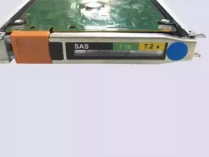 EMC 005050550 V4-2S07-010 1TB SAS 2.5" VNX5400 VNX5600 hard drive - Picture 1 of 2