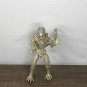 Alien Collection Xenomorph Drone Xeno Figure Special Edition Collector Series 7" - Picture 1 of 12