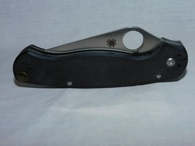 SPYDERCO LOCK FOLDING KNIFE BLACK G10 CPM-S30V- - Image 1 of 4