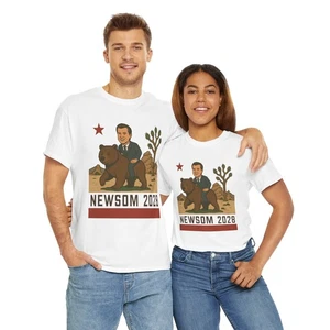 T-shirt unisex California Gavin Newsom elezioni 2028, maglietta politica, - Foto 1 di 11
