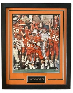 Barry Sanders Signed 16x20 OSU Cowboys Photo Framed 24"x29” (Schwartz) - Picture 1 of 6