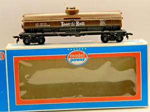 Model Power - TOOTSIE ROLL - TANKER Car - HO Scale - In Original Box -NICE #8031 - Picture 1 of 11
