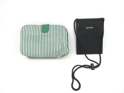 Lote de 2 bolsas de viaje: bolsa negra Easy TravelAir y bolsa de cosméticos a rayas verdes Foto 1 de 4