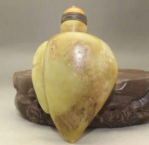 A189 Old Chinese master Hand-carved cicida old yellow jade snuff bottle statue - Picture 1 of 12