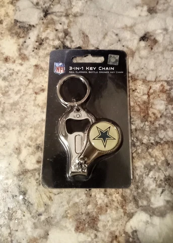 NFL Official Dallas Cowboys 3-IN-1 Key Chain, Bottle Opener & Nail Clipper New Cover