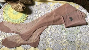 Vintage 1940’s 50’s Back Seam Cuban Heel BELLE SHARMEER Pin Up STOCKINGS unworn - Picture 1 of 9