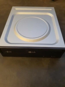 LG GH24NS70 Black SATA 24x DVD-RW Disk Drive - Picture 1 of 4
