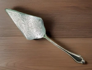 International Silver Cake Pie Slicer Server Thanksgiving Christmas Dessert - Picture 1 of 8