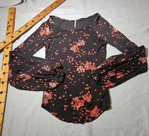 Free People Shirt Womens Sz Large Black To The Tropics Blouson Sleeve Floral - Picture 1 of 12