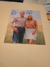 DOUG BURGUM KATHRYN PRESIDENT Gov NORTH DOKOTA DUAL SIGNED AUTOGRAPH 8*10 PHOTO 