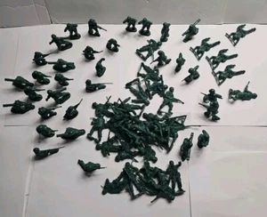 Army Men Military Green Plastic 2” Tall Lot Of 65 Retro Collectible Play Set Up - Picture 1 of 7