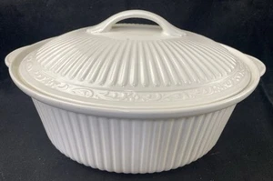 MIKASA ITALIAN COUNTRYSIDE OVAL 1.5 QUART 10 3/4” COVERED CASSEROLE Stoneware - Picture 1 of 8