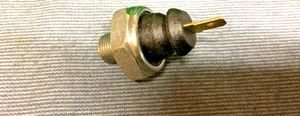 NEW TRIUMPH STAG VITESSE OIL PRESSURE SWITCH - Picture 1 of 1