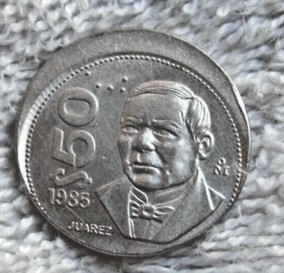 50 PESO ERROR BENITO JUARES  1985 FROM MEXICO. NO DATE - Image 1 of 3