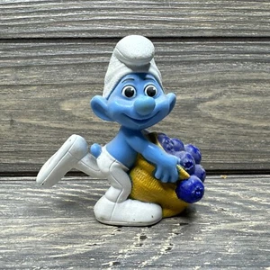 PEYO 2011 Smurf Movie Greedy Plastic Figure McDonalds Happy Meal Toy - Picture 1 of 6