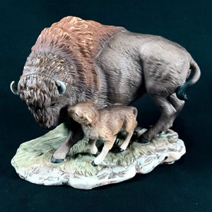Homco American Bison — Masterpiece Porcelain Endangered Species Coll. — 1994 - Picture 1 of 12