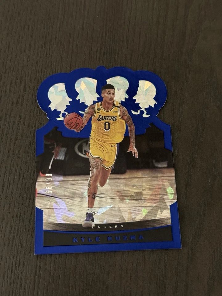 2020-21 Crown Royale Die-Cut Blue Cracked Ice Prizm Parallel /99 #29 KYLE KUZMA - Image 1 of 4