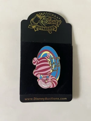 Prendedor de pie sobre cabeza de gato de Cheshire edición limitada de Disney Auctions le 500 raro Foto 1 de 4
