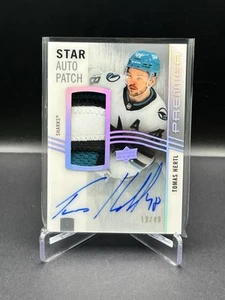 2023-24 UD Premier Tomas Hertl Star Patch Auto /49 #AV-TH San Jose Sharks - Bild 1 von 2