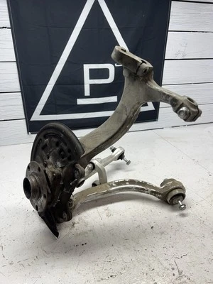 2003 奥迪 RS6 司机侧轮毂/转向关节 + 下控制臂 C5 — 第 1/4 张图片