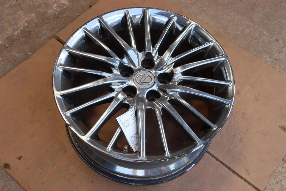 Llanta Lexus LS460 2010-2012 R19 19x8 20 radios aleación OEM Foto 1 de 4