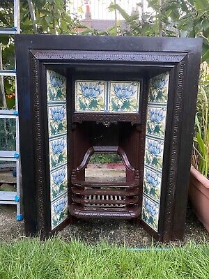 Antique Victorian Cast Iron White Blue Tiled Fireplace Insert. • 9.99£