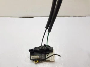 2011 HYUNDAI I20 FRONT DOOR LOCK LH PASSENGER SIDE 5 DOOR 813101J060 - Picture 1 of 5