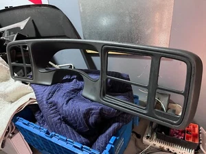 2003-2006 Chevy Silverado Tahoe Avalanche Dash Radio Bezel OEM #1 - Bild 1 von 1