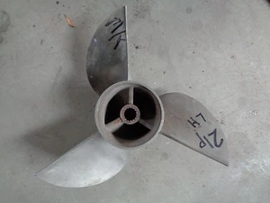 Mercury Cleaver Propeller 21" LH pitch 48-74599 21P - Foto 1 di 3