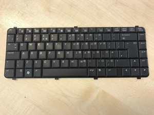 HP Compaq 610 615 UK Layout Keyboard 537583-031 6037B0038303 539682-031 - Picture 1 of 2