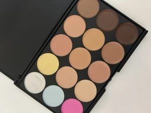 LaRoc Cosmetics 15 Natural Concealer Tones - New - Picture 1 of 4