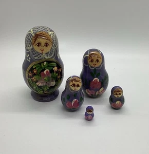 5er Set alte russische verschachtelte Puppen Holz handbemalt Mädchen Blumen lila - Bild 1 von 8