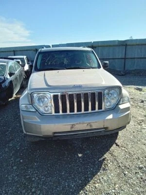 Used Speedometer Gauge fits: 2011 Jeep Liberty cluster 3.7L Limited MPH vehicle - Изображение 1 из 4