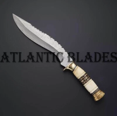 Cuchillo Kukri de caza de acero Damasco hecho a mano personalizado protector de latón y mango de hueso Foto 1 de 2