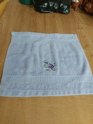 Tommy Hilfiger Paño PÚRPURA BORDADO ROSA Foto 1 de 4