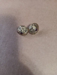 METROPOLITAN MUSEUM OF ART Earrings Gold Tone Garnet Cobuchan - Picture 1 of 2