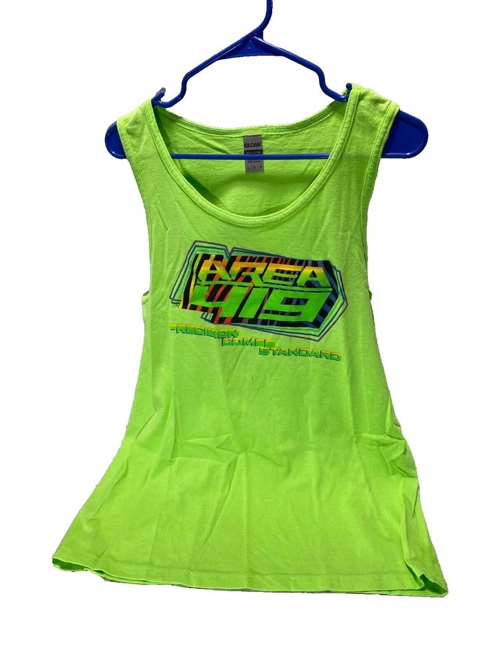 Camiseta sin mangas uniforme de empleado del área 419 “La precisión viene estándar” NUEVA sin etiquetas Foto 1 de 1