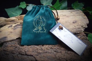 Forest Green Hare and Moon VELVET RUNE BAG wicca pagan Witchcraft Divination - Picture 1 of 3