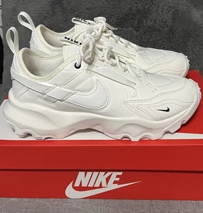 Nike Damen TC 7900 Lauf- & Trainingsschuhe DD9682-100 Segel/schwarz Größe 7,5 neu im Karton - Bild 1 von 12